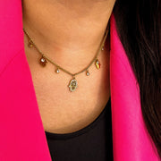 collier avec pendentif main de fatila en plaqué or